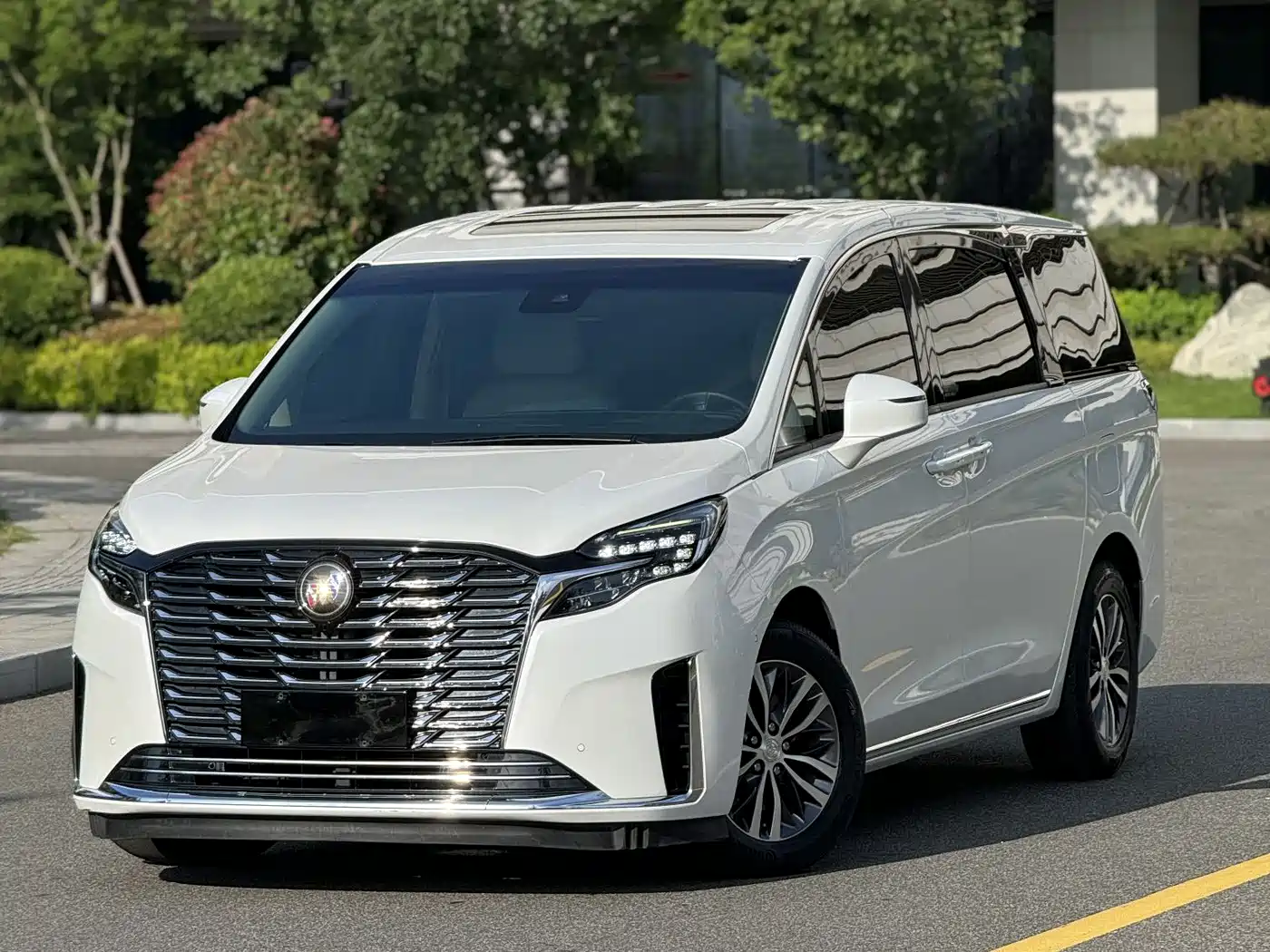 Buick GL8 2023 ES Landmaster Exclusive фото 2