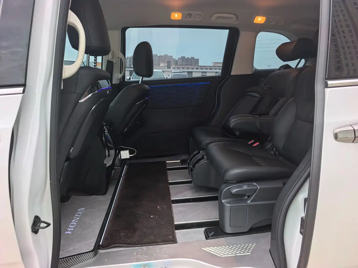 Honda Odyssey 2025 2026 2.0L e:HEV Sharp Delight Edition