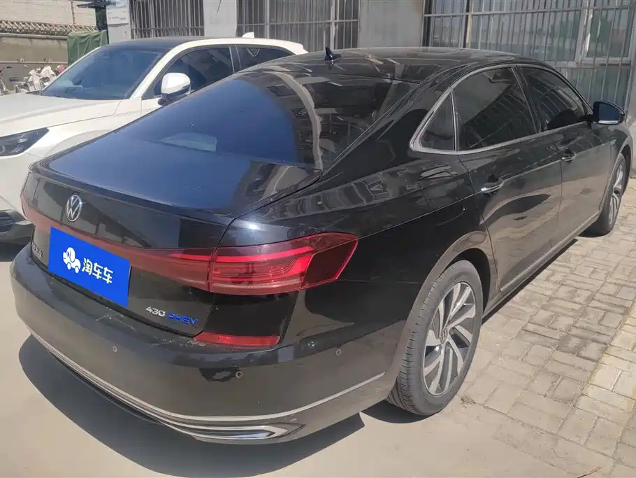 Volkswagen Passat New Energy 2022 430PHEV Hybrid Luxury Edition фото 3