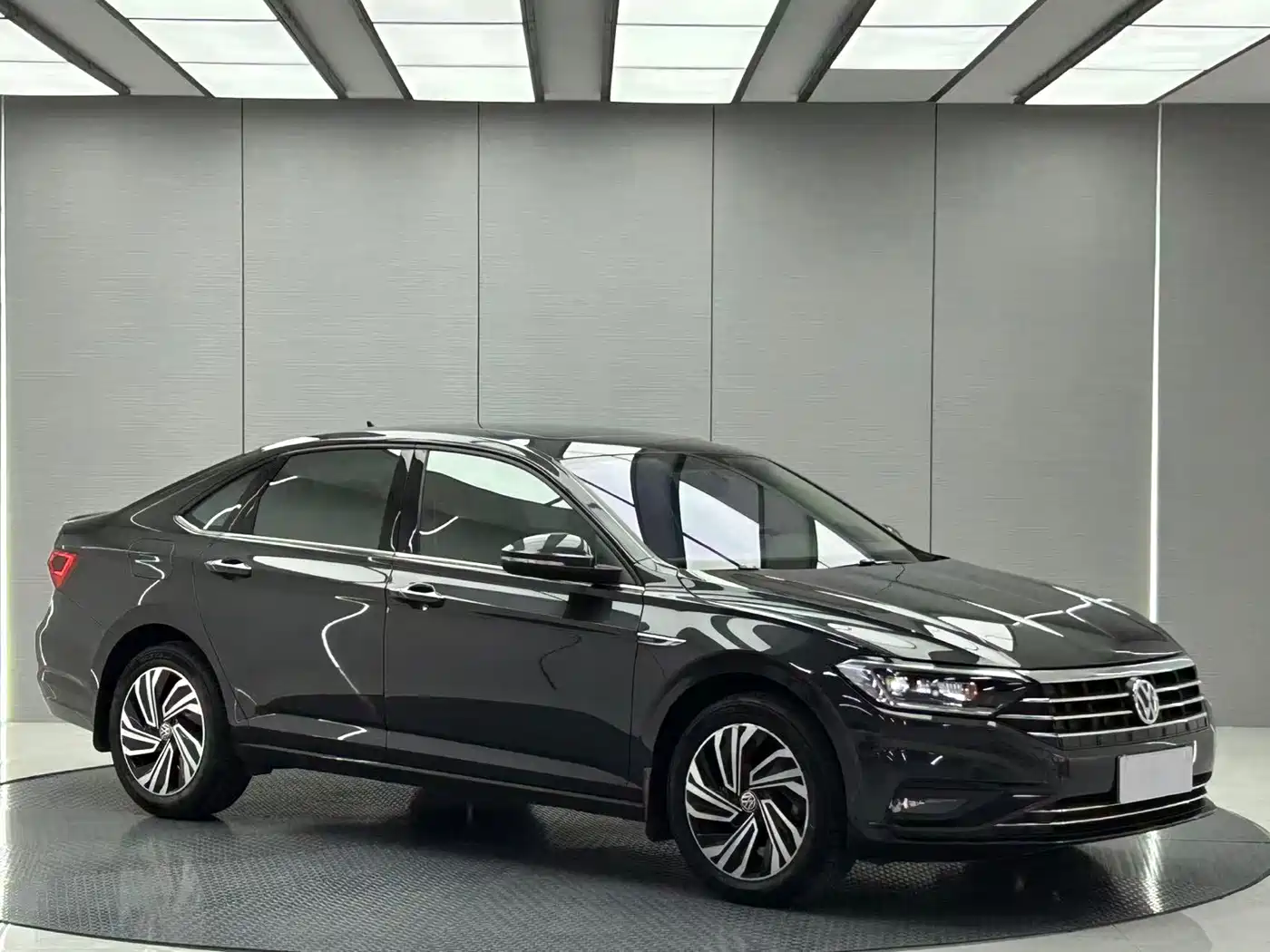 Volkswagen Sagitar 2022 280TSI DSG Surpassing Edition фото 6