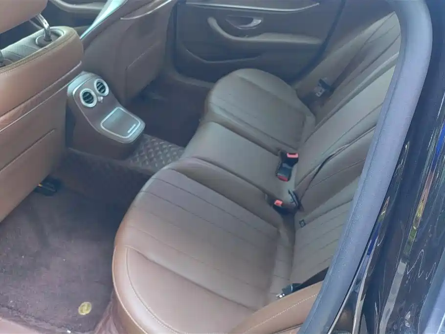 Mercedes-Benz E-Class 2021 E 300 L Fashion фото 11