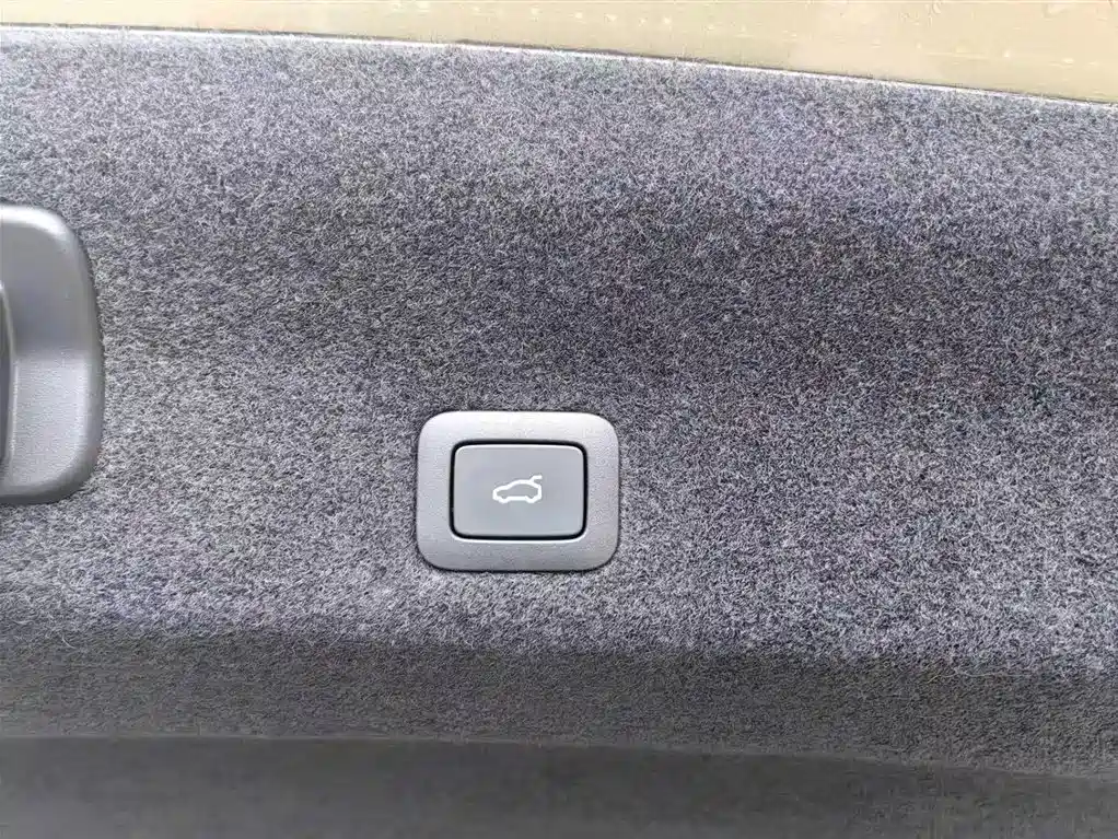 Xiaomi Auto Xiaomi SU7 2024 AWD Extended Range Advanced Smart Driving Max Edition фото 14