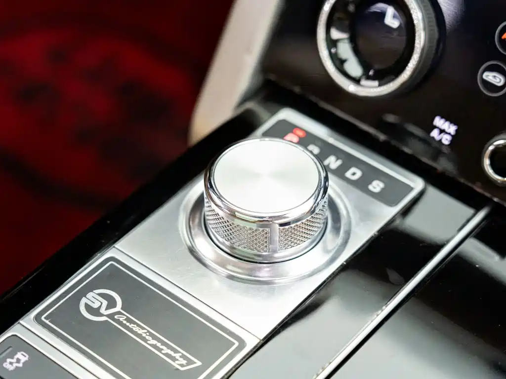 Photo 20 - Land Rover Range Rover