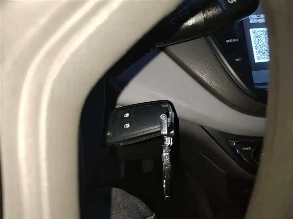 Chevrolet Lova RV 2016 1.5L Automatic Easy-Ride фото 9
