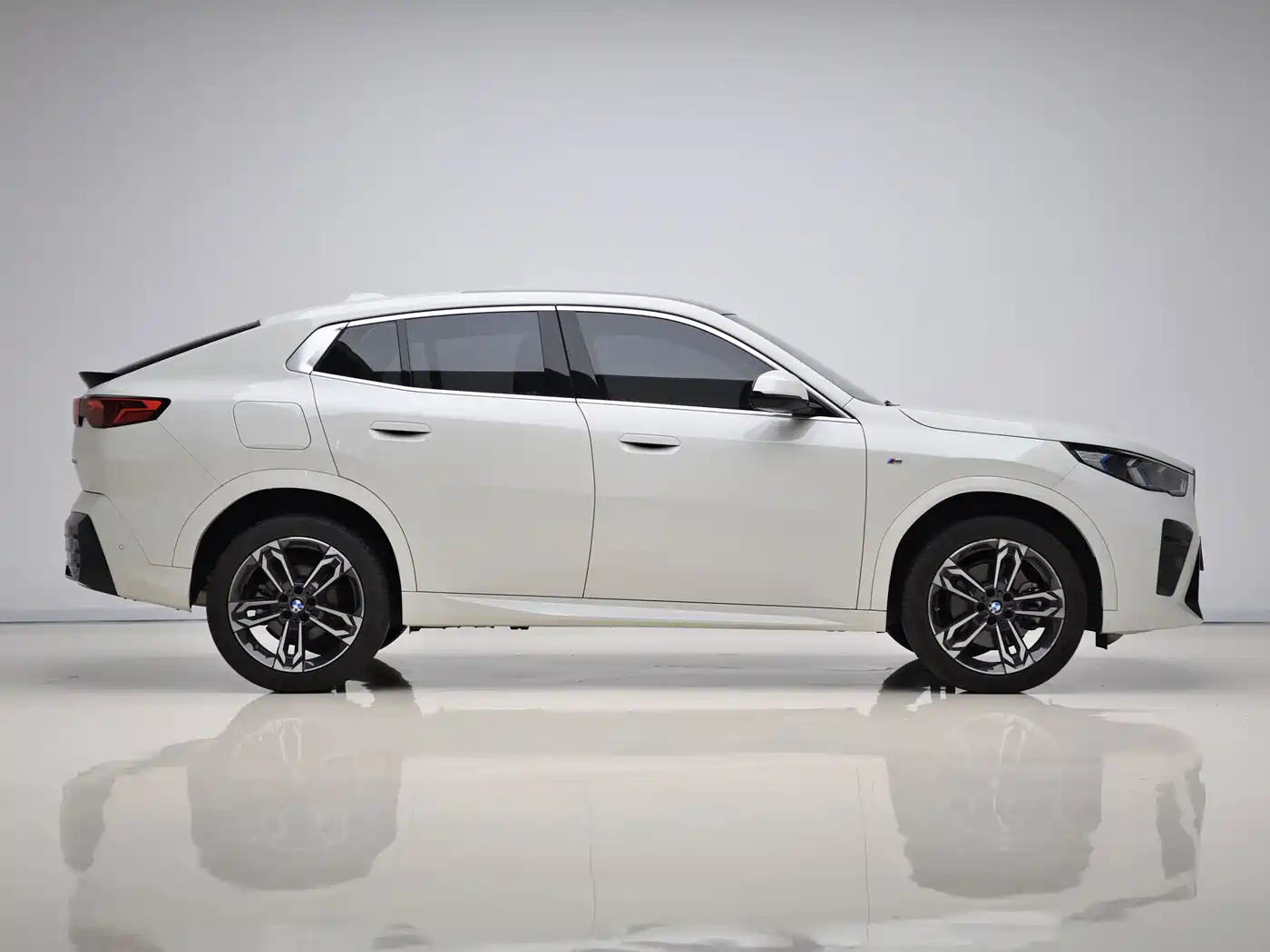 BMW X2 (Import) 2025 2024 sDrive25i M Sport Package