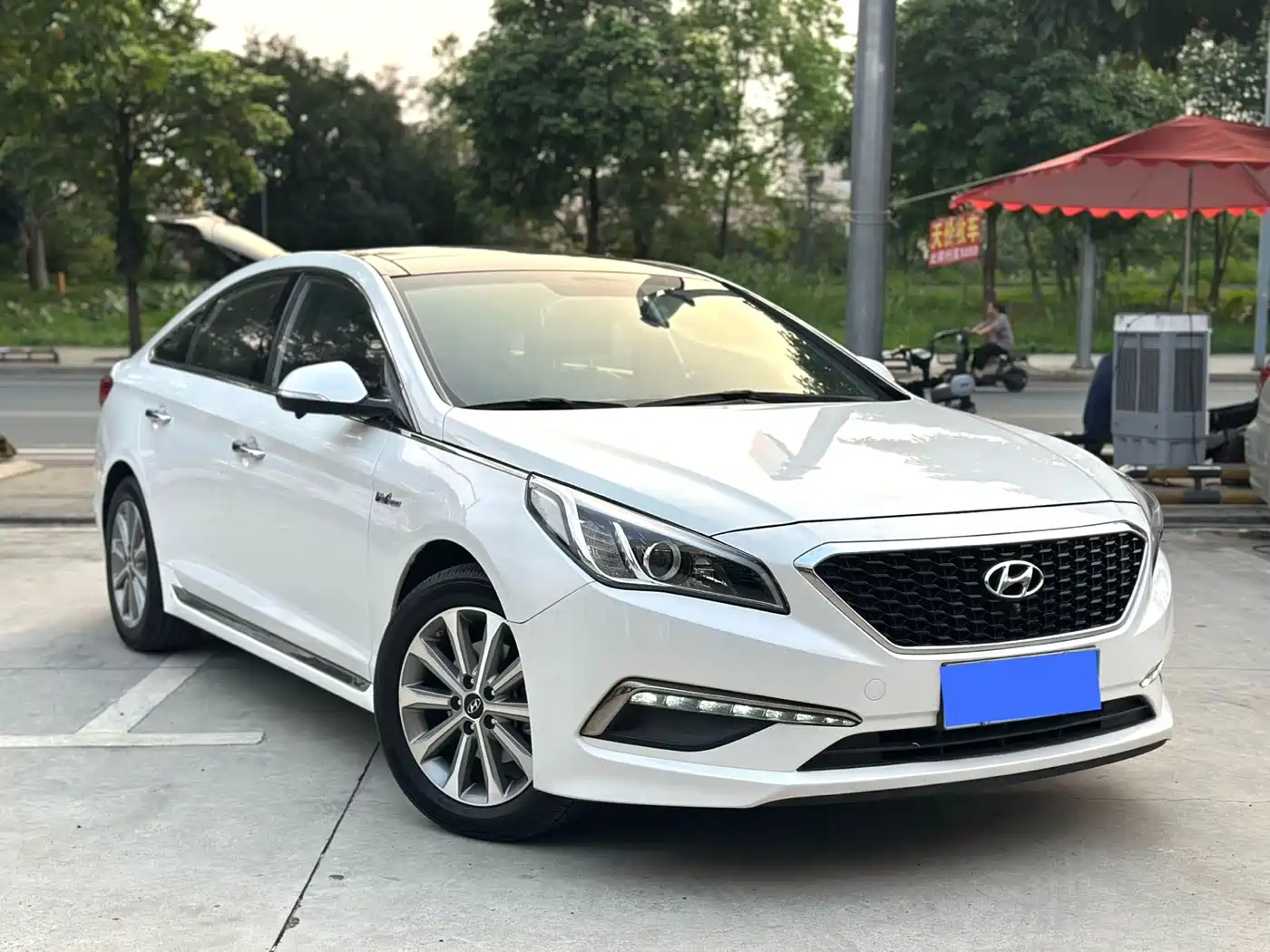 Hyundai Sonata 2015 1.6T GLS Smart фото 2