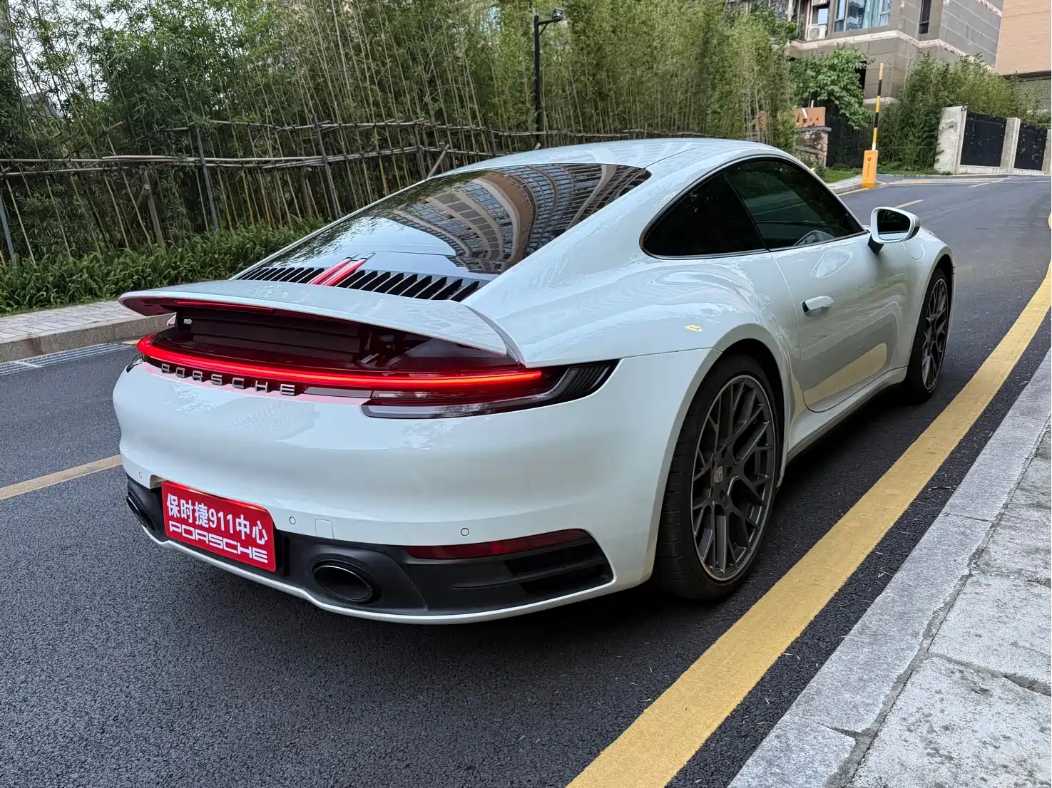 Фото 6 - Porsche 911