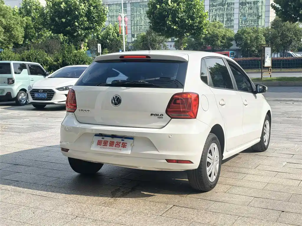 Volkswagen Polo 2018 1.5L Auto Safe Drive фото 7