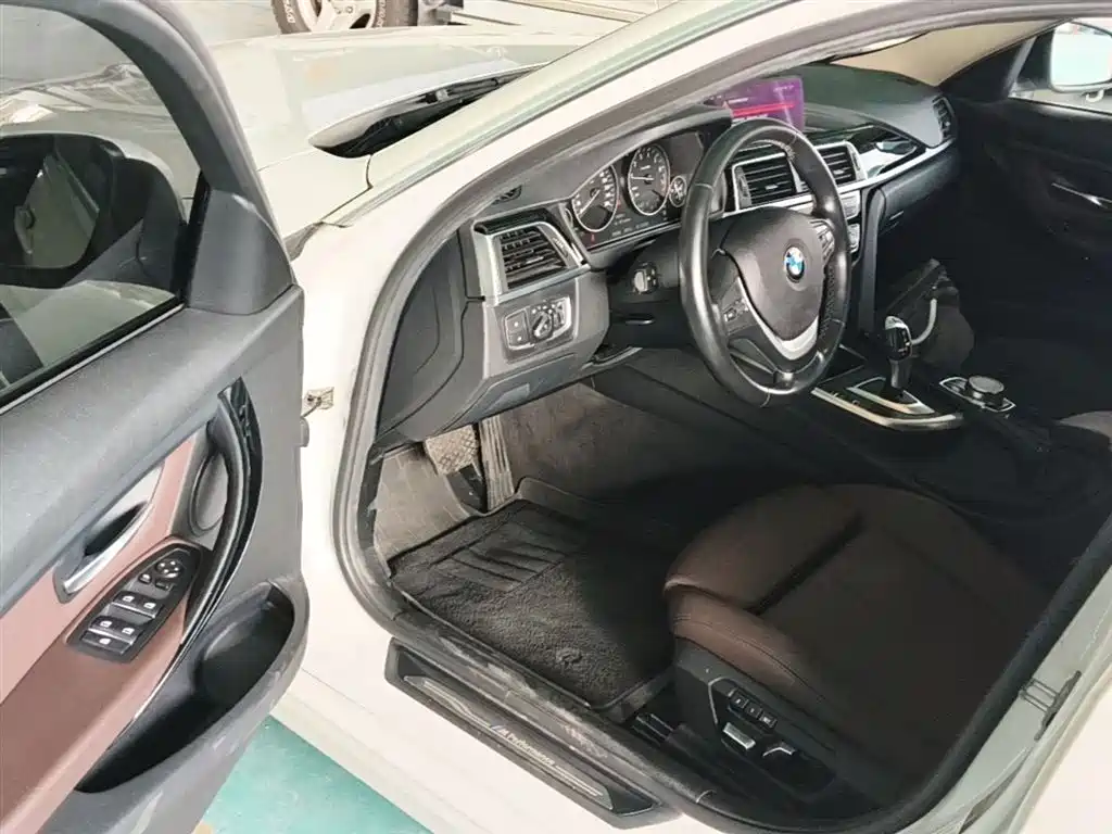 BMW 3 Series 2019 320Li Fashion Type фото 16