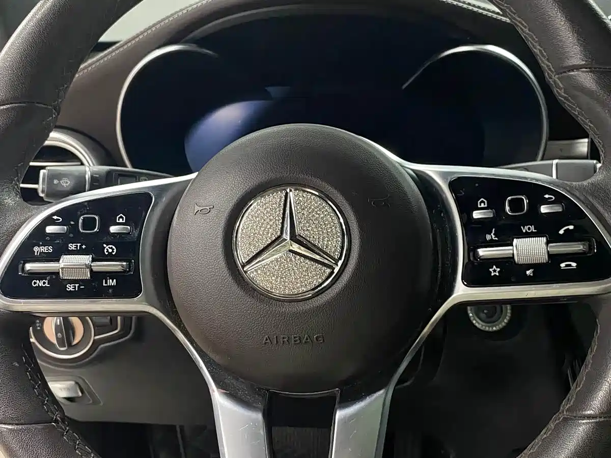 Mercedes-Benz GLC 2022 Model GLC 260 L 4MATIC Luxury Edition фото 8