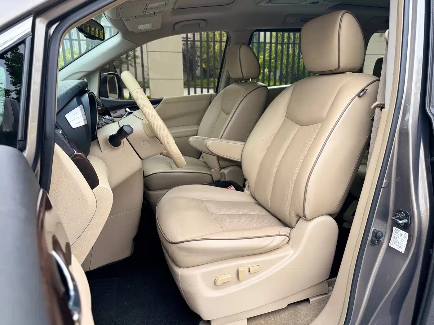 Nissan Quest 2016 2015 3.5L SL