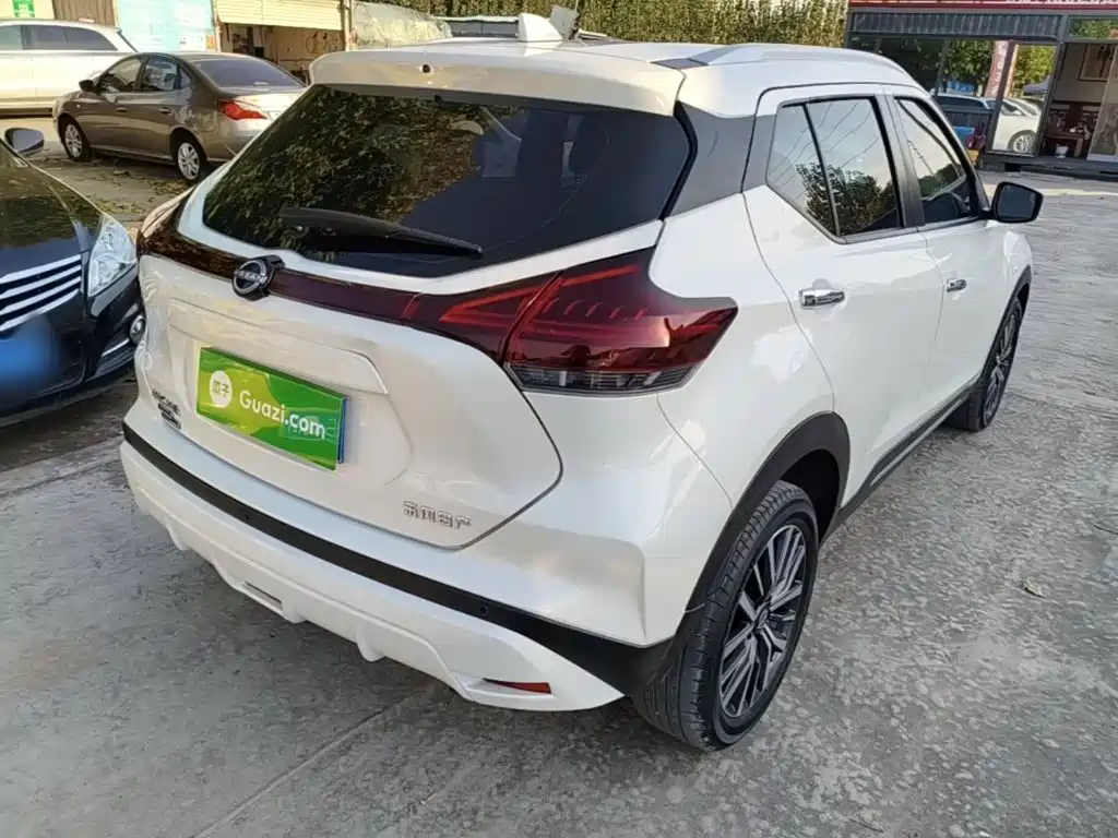 Nissan Kicks 2024 2023 Model Spirited 1.5L Dynamic Fashion Edition