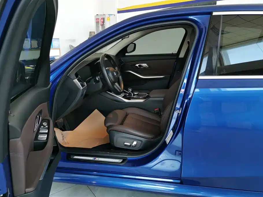 BMW 3 Series 2020 320Li M Sport Package фото 9