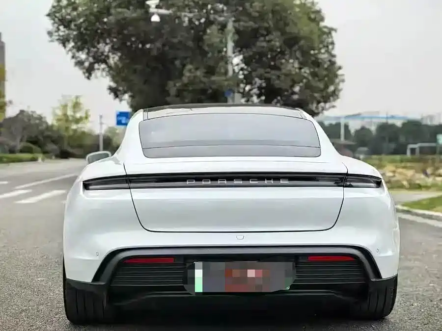 Porsche Taycan 2020 Taycan фото 11