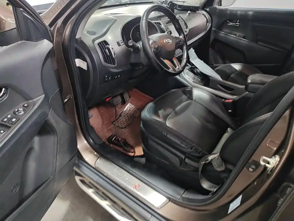 Фото 12 - Kia Sportage