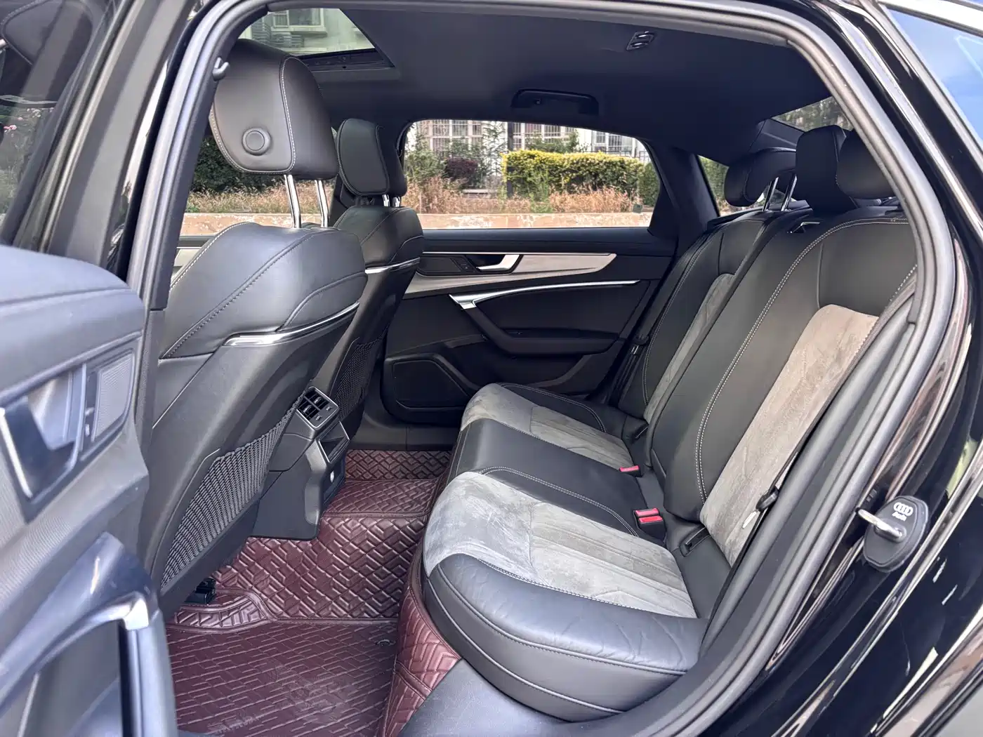 Audi A6L 2020 40 TFSI Luxury Elegance фото 10