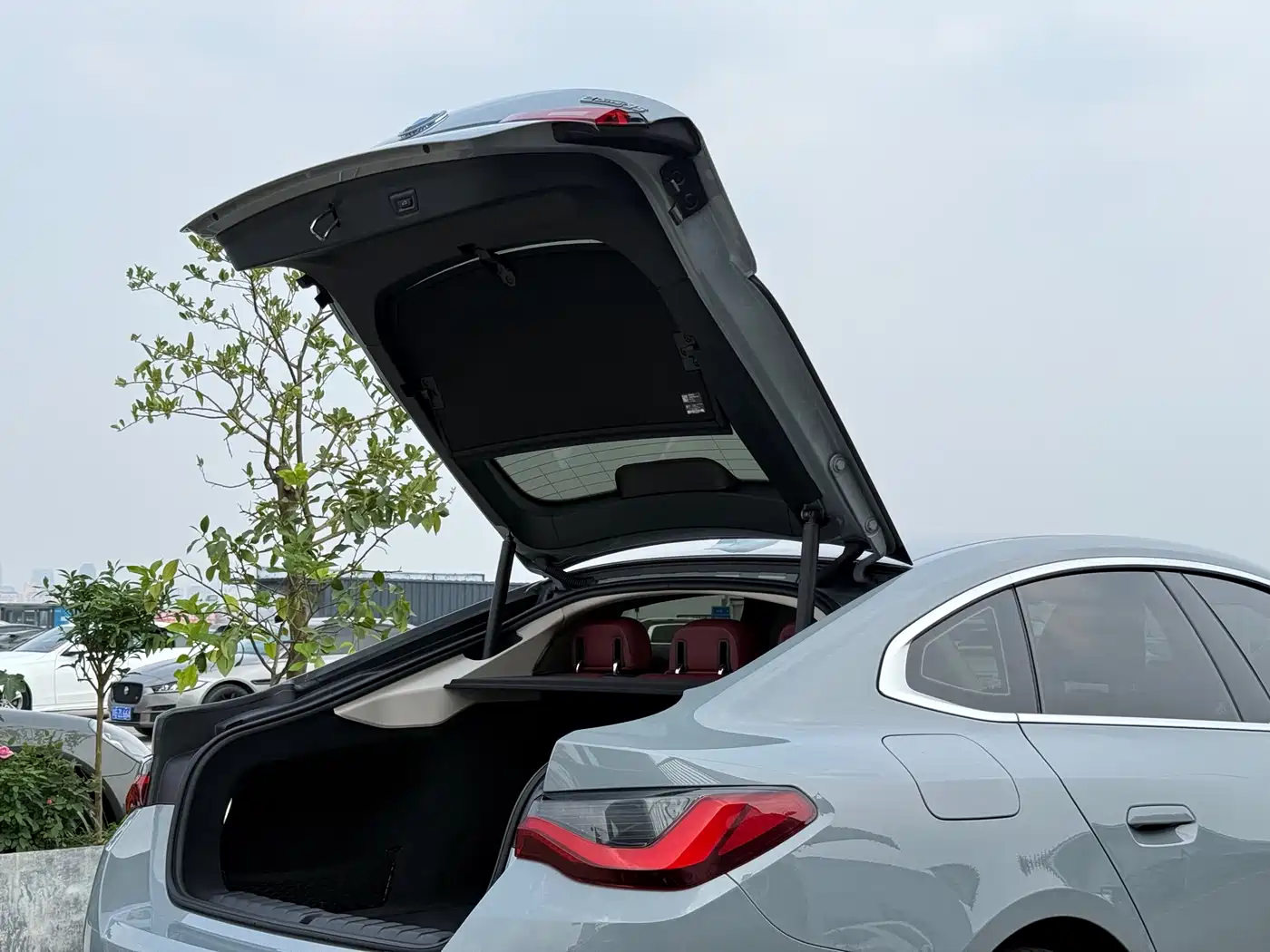 BMW i4 2023 eDrive35 фото 15