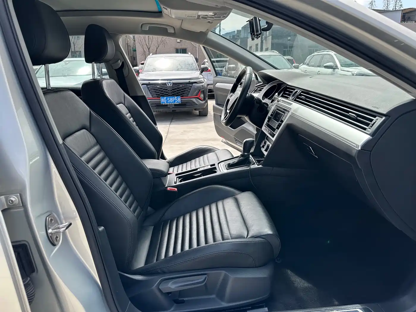 Volkswagen Magotan 2018 280TSI DSG Comfort фото 8