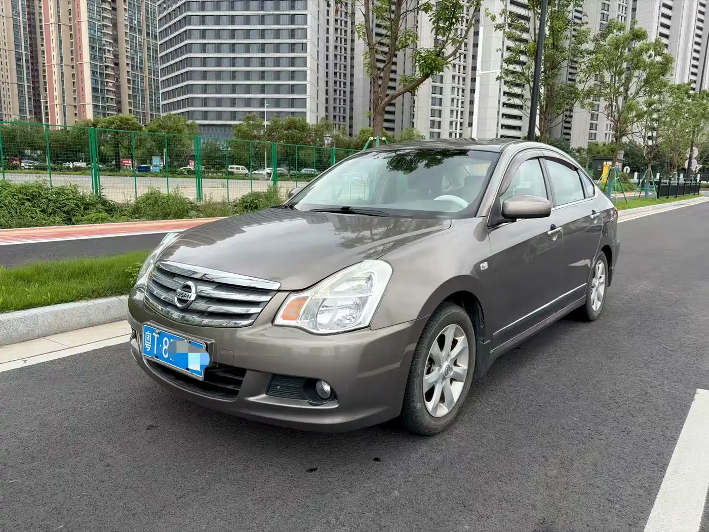 Nissan Sylphy 2011 2009 Model 1.6XL Automatic Luxury Sunroof Edition