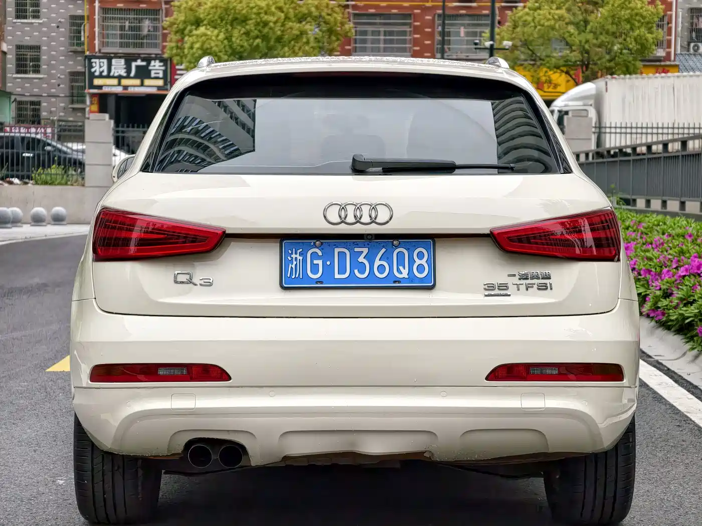 Audi Q3 2015 35 TFSI quattro Technology фото 9
