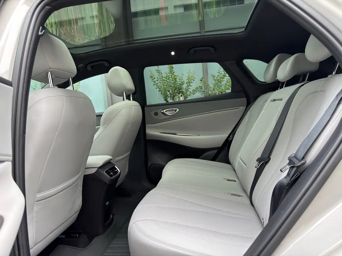 BYD Sealion 06 New Energy 2025 DM-i 170 Pilot Pro Edition фото 15