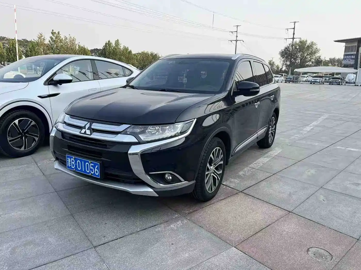 Mitsubishi Outlander 2016 — пригон из Китая