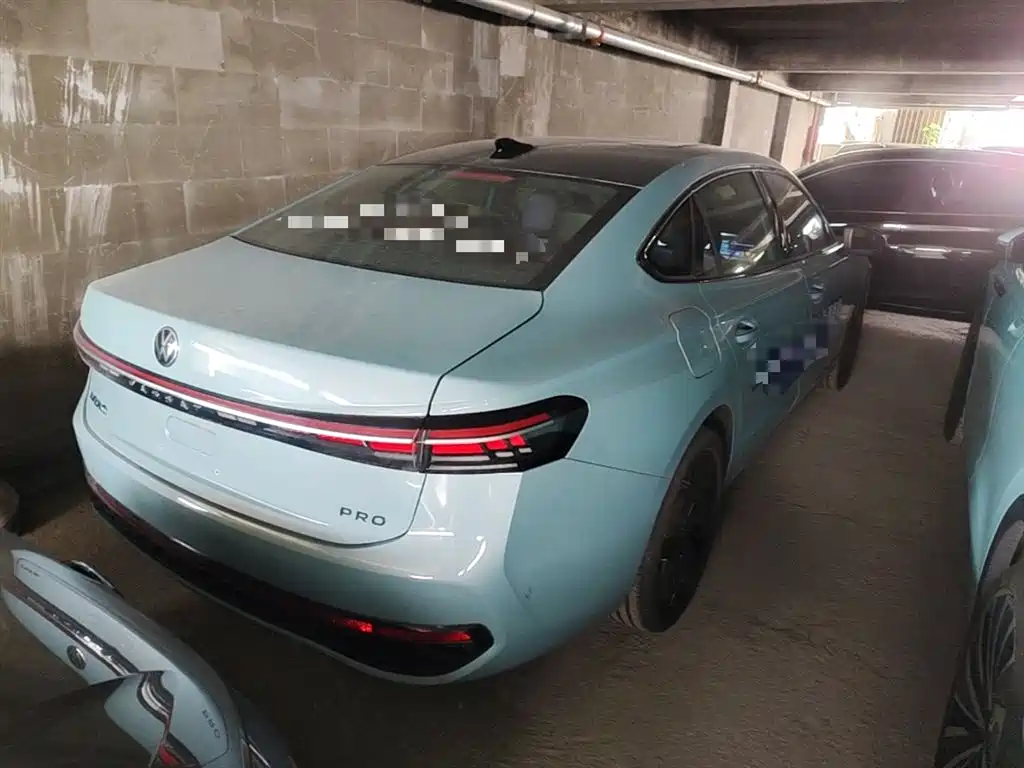 Volkswagen Passat 2025 Model Pro 380TSI Starlight Dragon Premium Edition фото 7