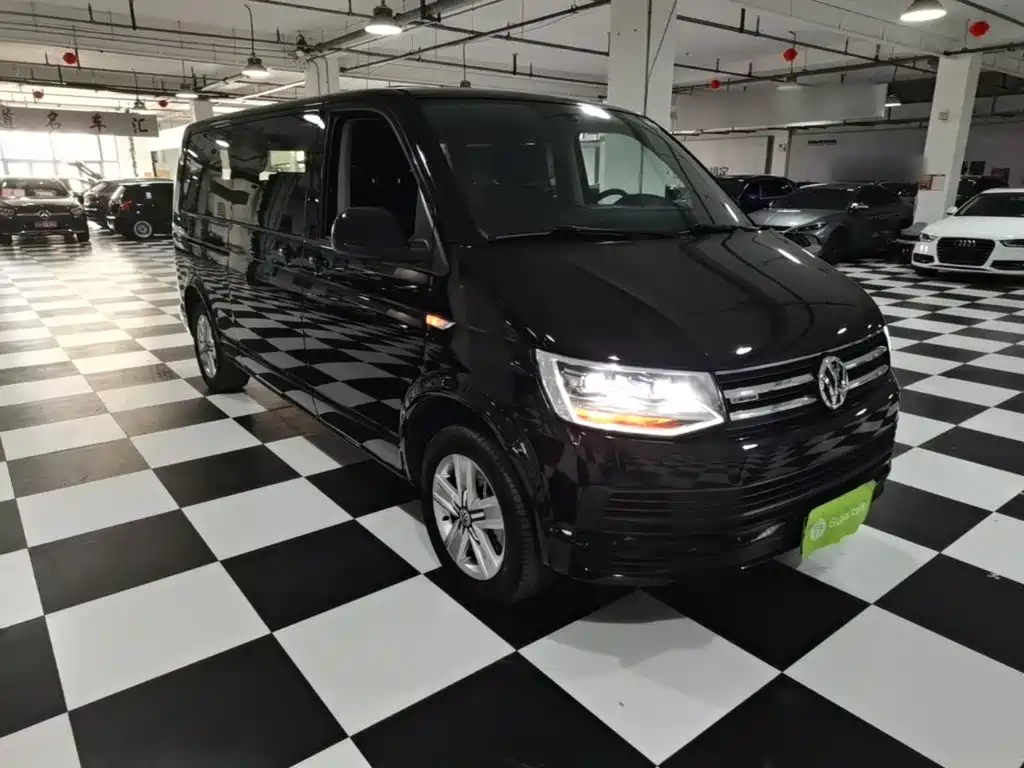 Volkswagen Caravelle 2019 2018 2.0TSI 4WD Luxury Edition 7-Seater