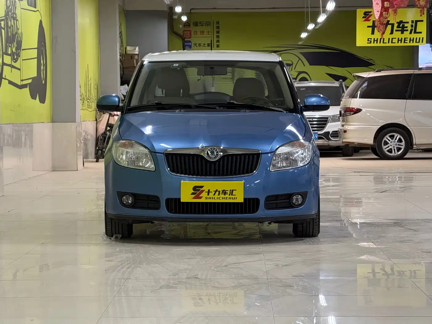Škoda Fabia 2009 Model 1.4L Automatic JingZhi Edition фото 2