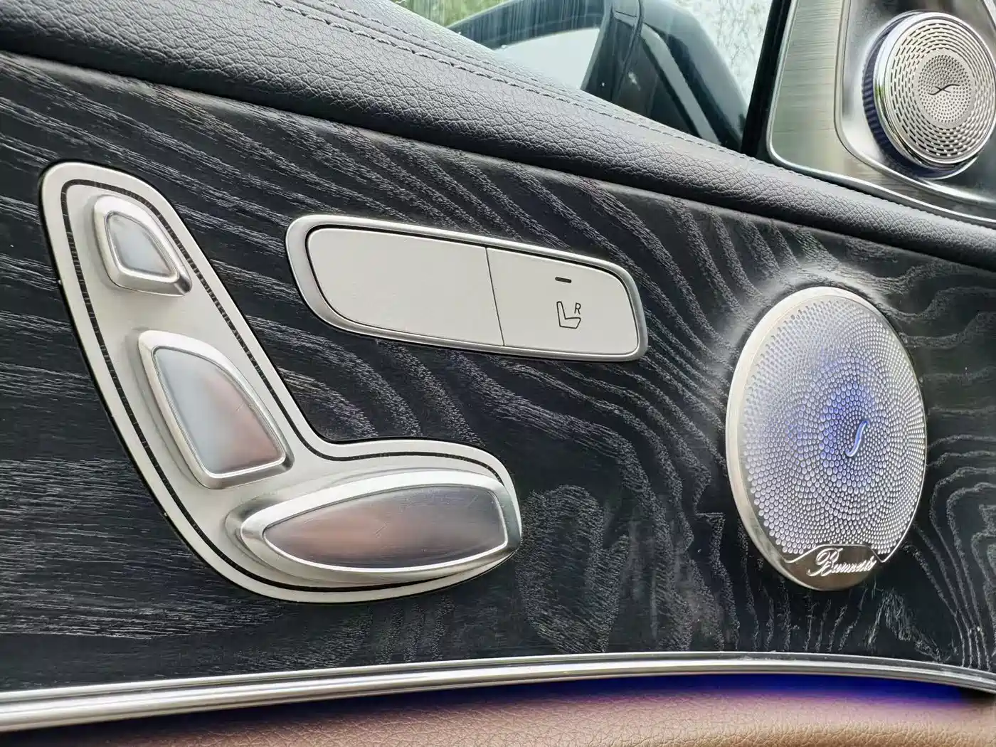 Mercedes-Benz E-Class 2016 E 200 L Sport Type фото 16