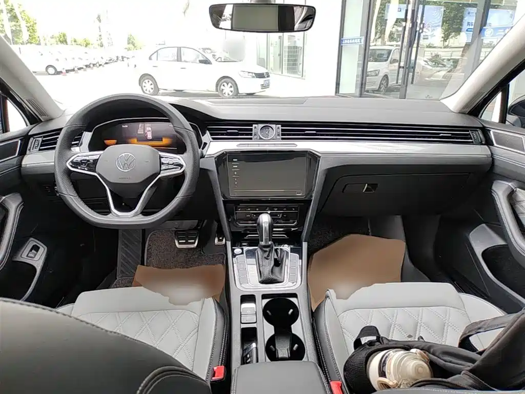 Volkswagen Magotan 2023 2 Million Units Anniversary Edition 330TSI DSG Leading Type фото 10
