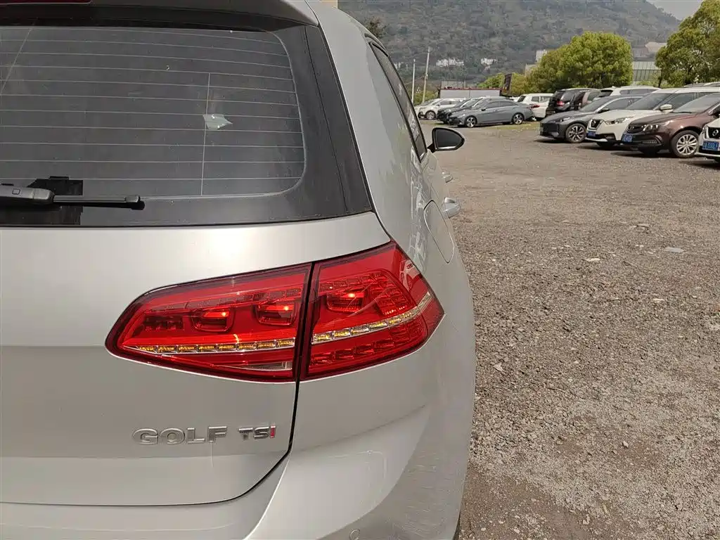 Volkswagen Golf 2015 1.4TSI Automatic Comfort фото 8