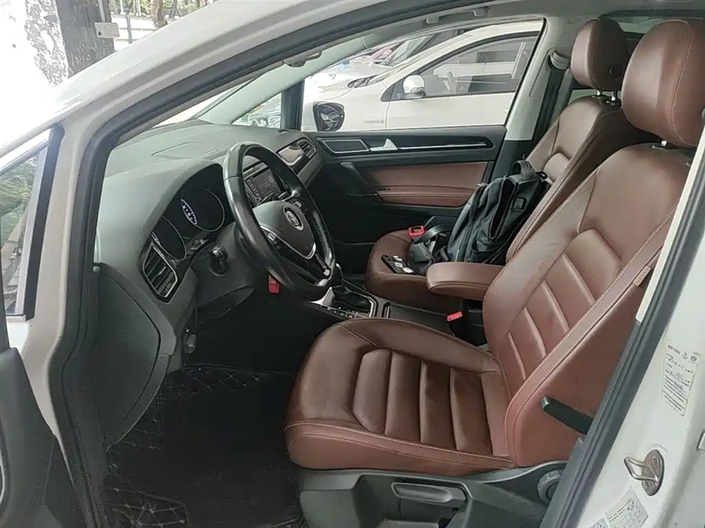 Volkswagen Golf (Import) 2015 1.4TSI Sportsvan фото 11