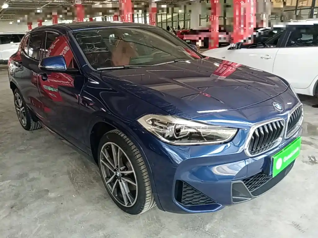 Photo 4 - BMW X2