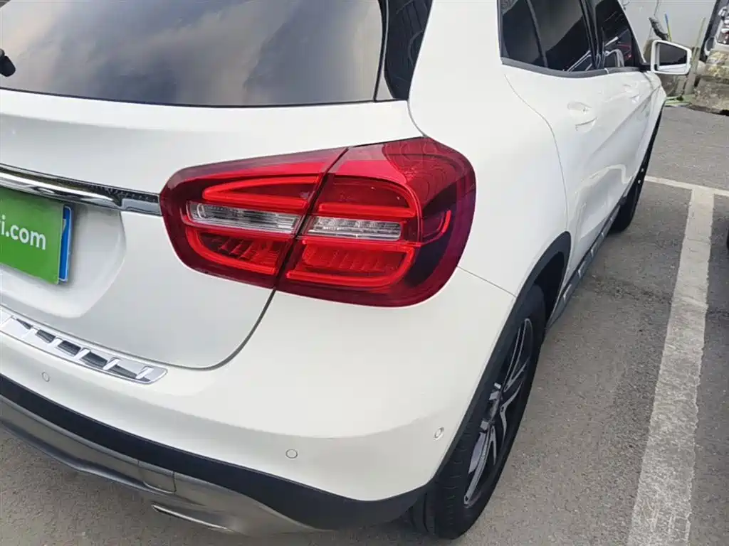 Mercedes-Benz GLA 2016 GLA 200 Fashion фото 8