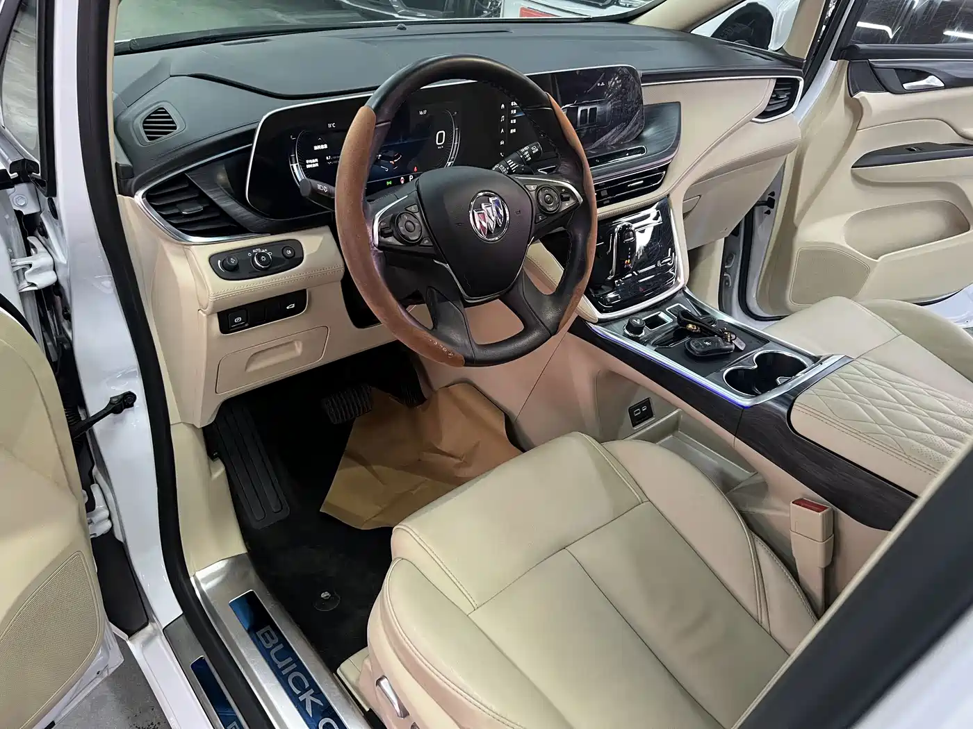 Buick GL8 2023 ES Landmaster Exclusive фото 8