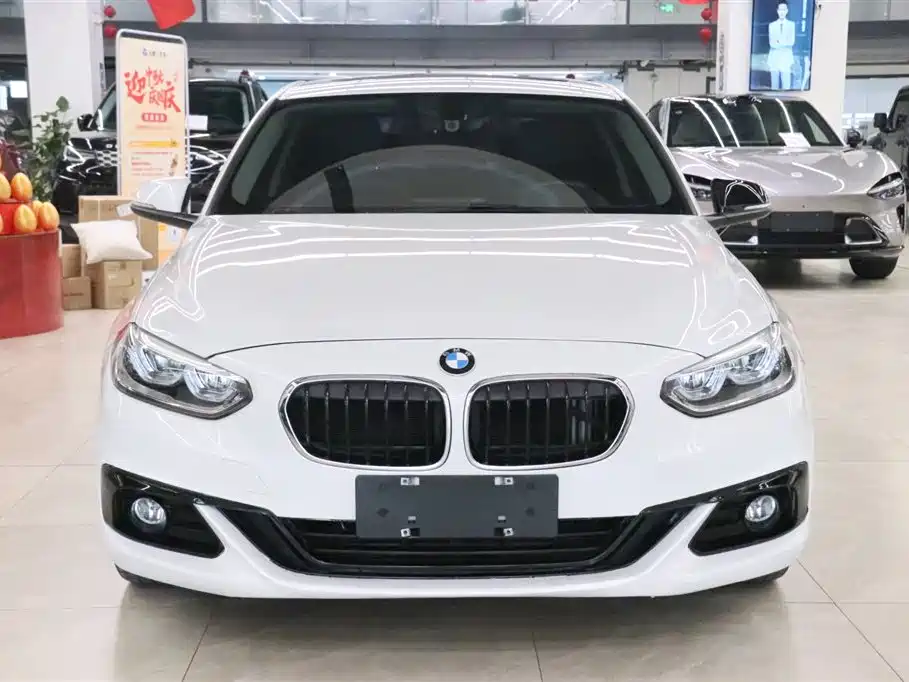 BMW 1 Series 2018 118i Design Package фото 2