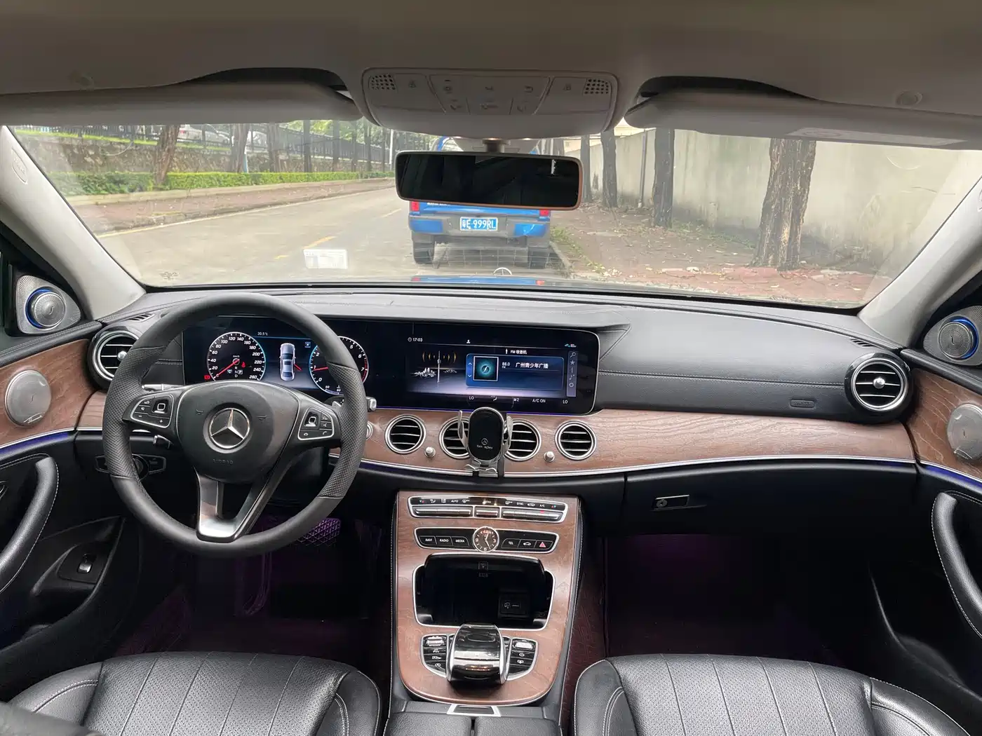 Mercedes-Benz E-Class 2018 E 300 L Luxury фото 5