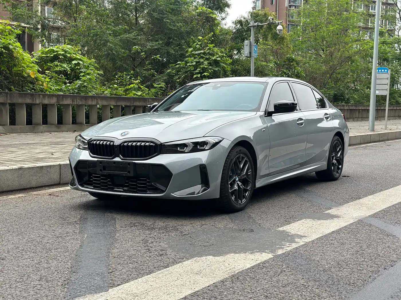 BMW 3 Series 2026 330Li M Sport Shadowline Package