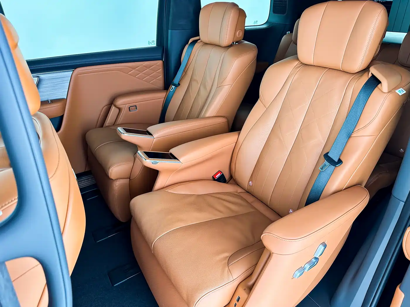Buick Zhijing Shijia 2026 Model PHEV Base Version фото 9