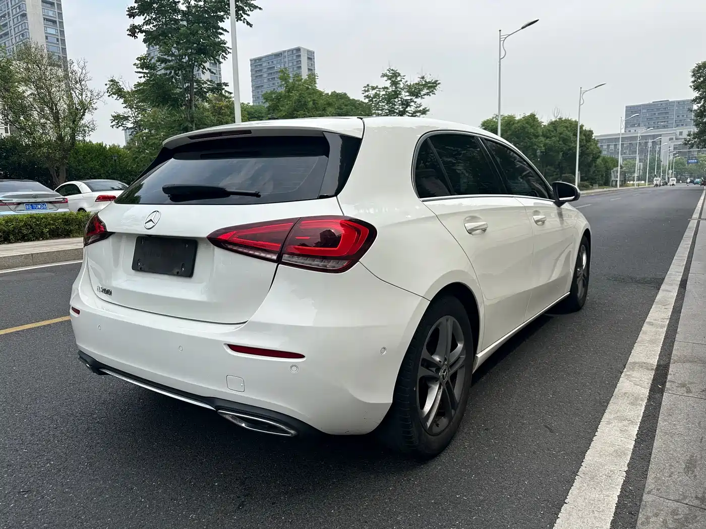 Mercedes-Benz A-Class (Import) 2019 A 200 Dynamic Version фото 5