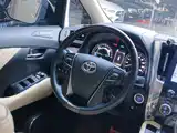 Фото 14 - Toyota Vellfire