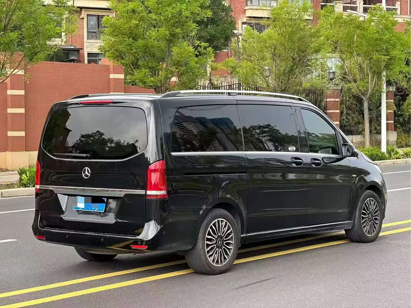 Mercedes-Benz V-Class 2018 V 260 Premium Edition China V фото 9