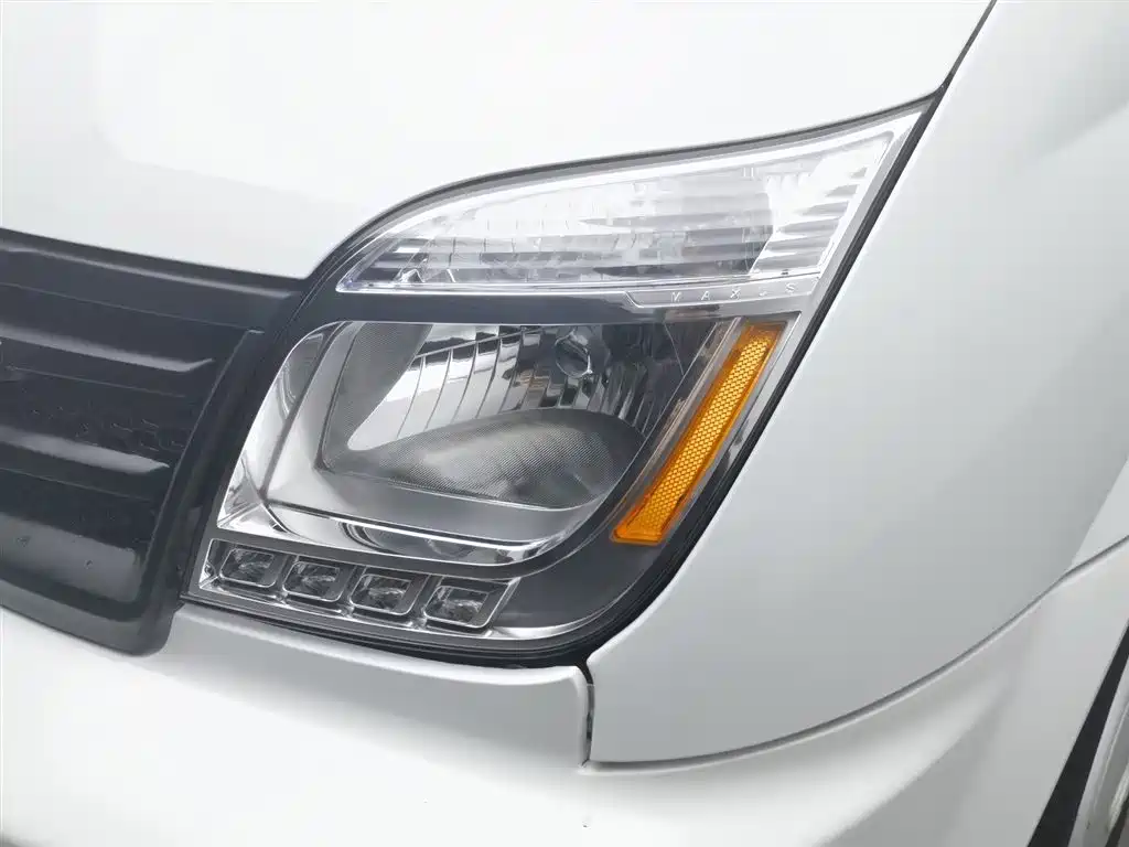 SAIC MAXUS XINTU V80