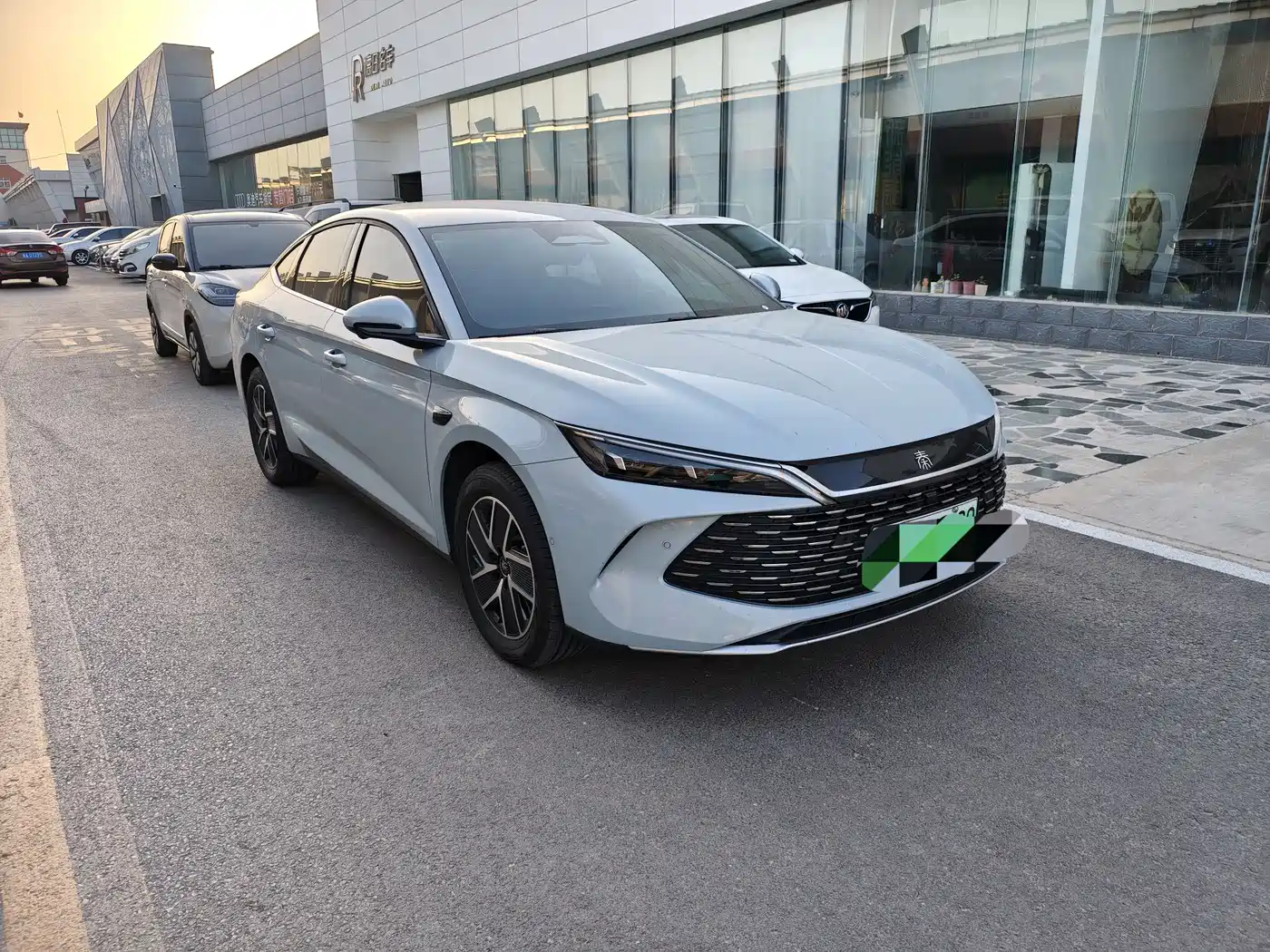 BYD Qin L 2026 Model DM-i Smart Drive Edition 128KM Pioneer фото 2