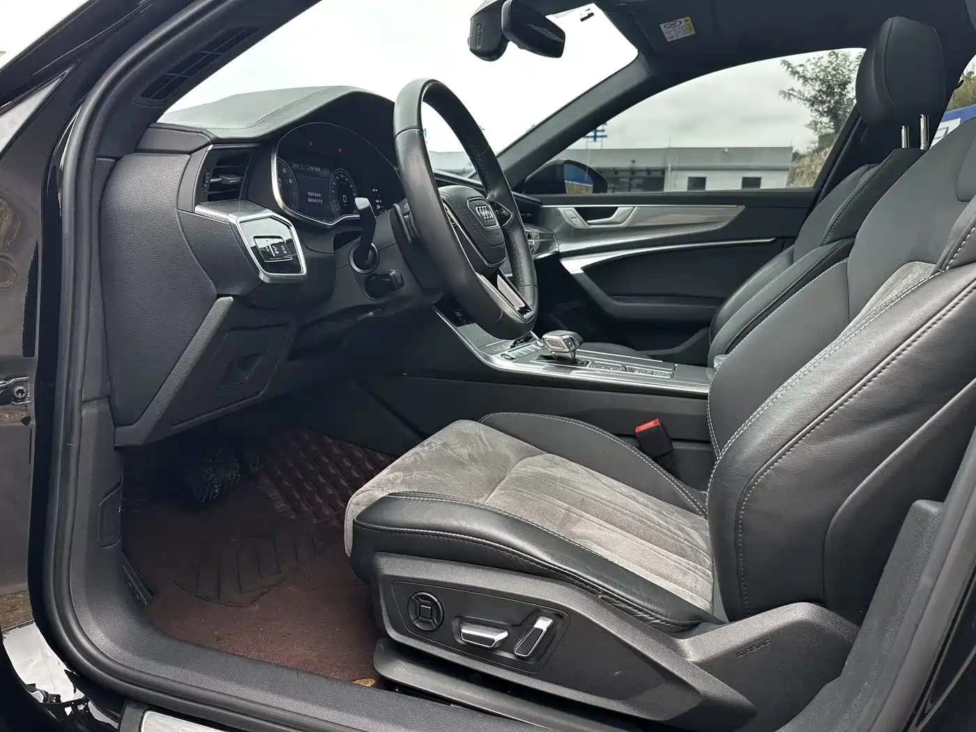Audi A6L 2023 40 TFSI Luxury Dynamic фото 10