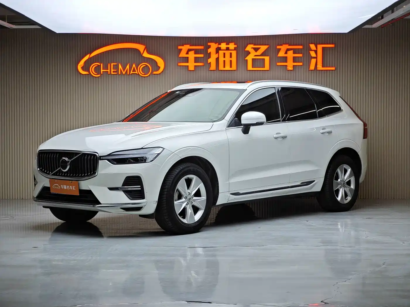 Volvo XC60 2011 2022 B5 AWD R-Design