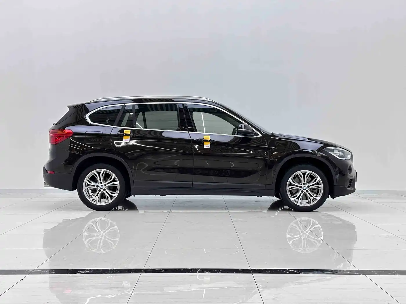 BMW X1 2018 sDrive20Li Leading Model фото 6