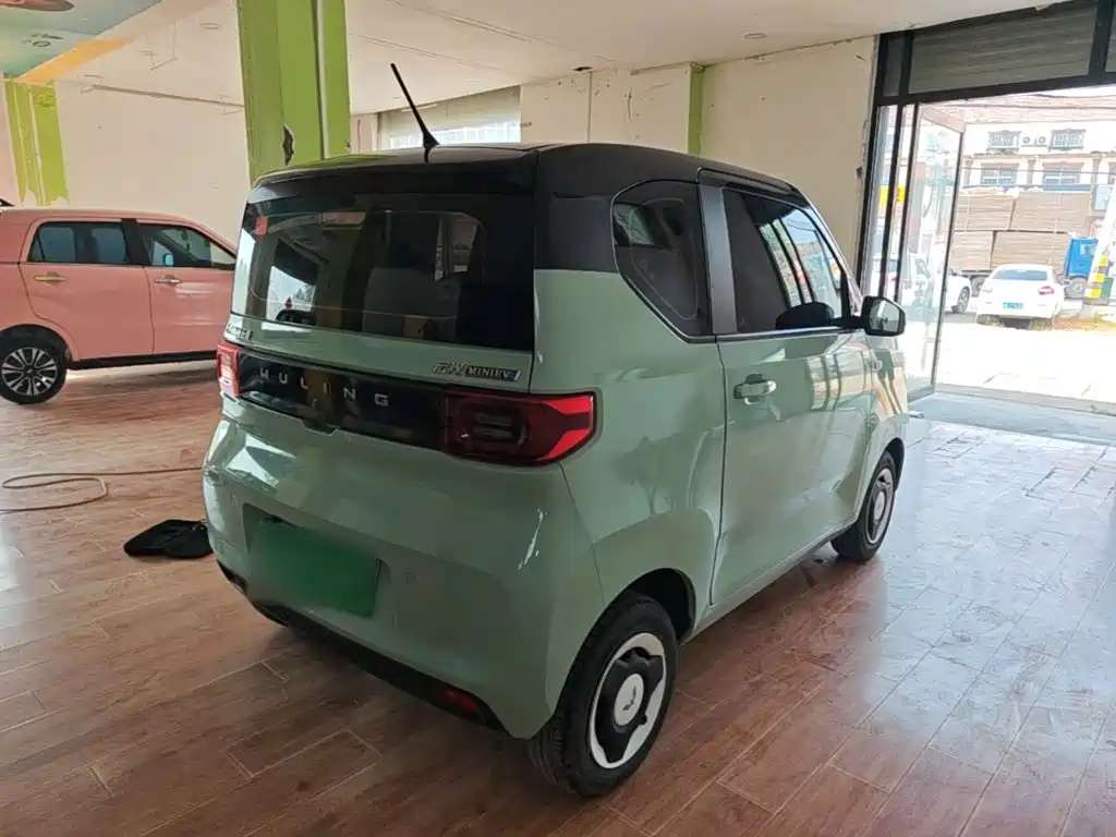 Фото 7 - Wuling Motors Hongguang MINIEV