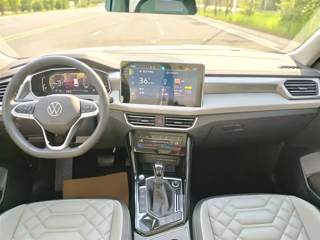 Volkswagen Tayron 2023 330TSI 2WD R-Line High-Performance Edition фото 11